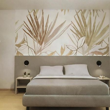 New Garden Hotel Torbole Sul Garda Buitenkant foto